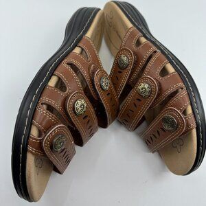 Hueneph women sandals size 9M